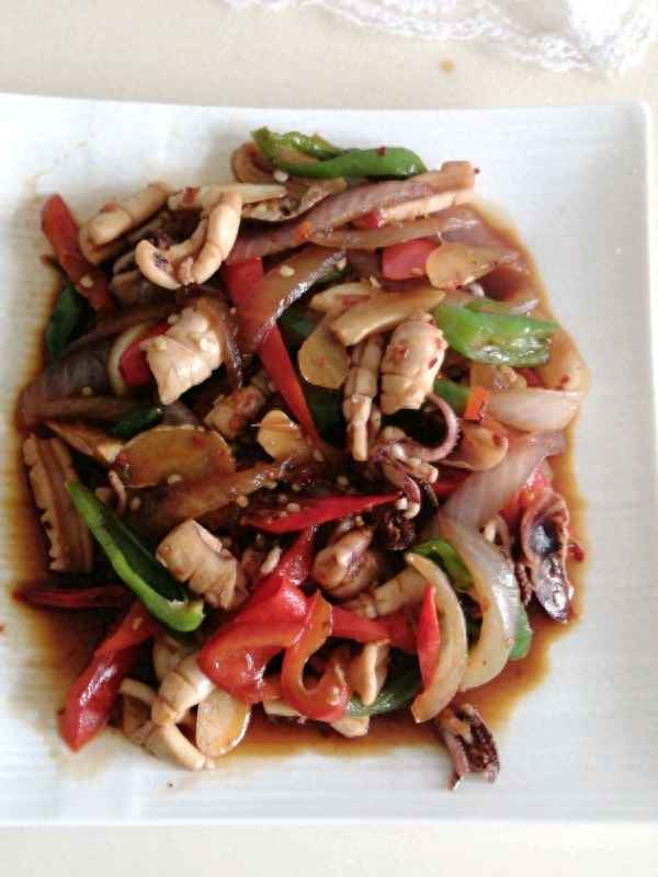 炒魷魚(yú)的正確方法、魷魚(yú)跟什么炒最佳搭配