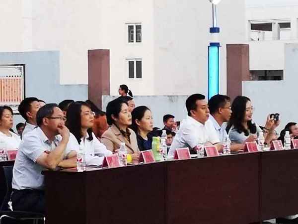 六枝教育局官方網(wǎng)站(六盤水教育局官網(wǎng)首頁)