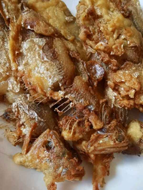 炸小黃魚用干面粉還是面糊_為什么不建議吃黃花魚