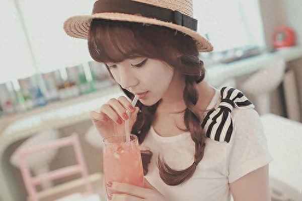 月朗风清淡云天是谁的诗;月朗风清是指什么生肖