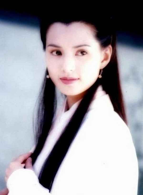 诗经有美一人婉如清扬(诗经有一美人兮)