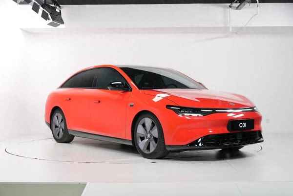 5萬內新能源汽車報價_5萬內的新能源汽車