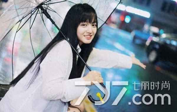 梦见一群人打架自己躲(梦见一群人打架自己躲藏)