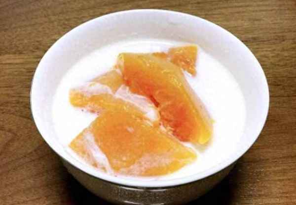 木瓜燉奶的制作方法;木瓜燉奶的做法