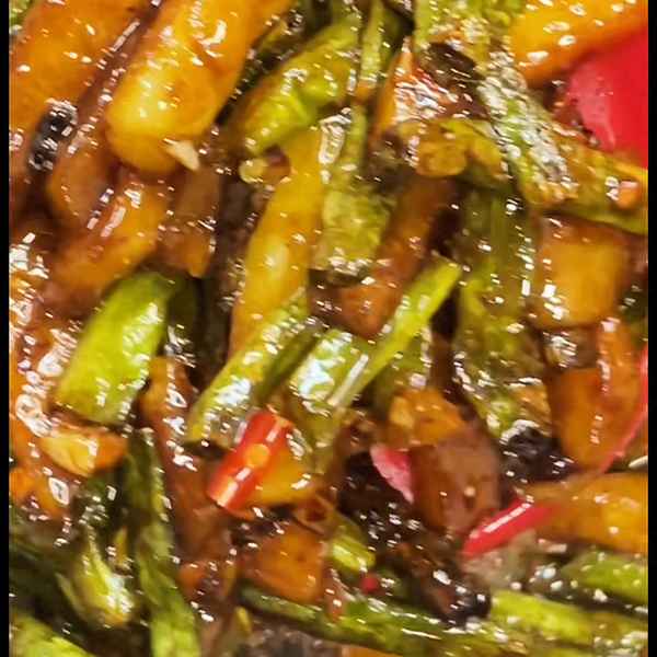 土豆燉豆角的美食視頻_土豆燉豆角五花肉做法