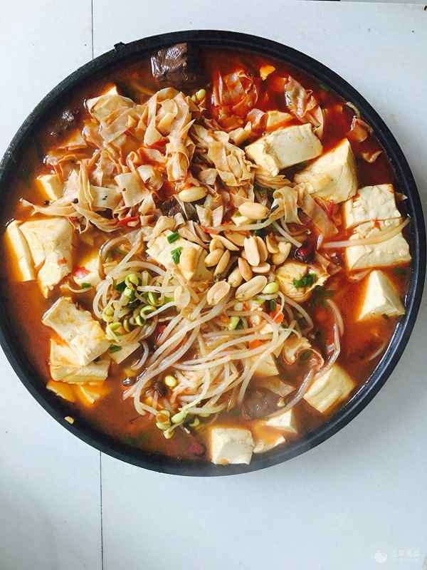 鴨血豆腐的家常做法;鴨血豆腐的家常做法 大盤(pán)