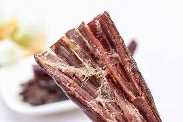 自制牛肉干用什么部位(牛肉干自己做劃算還是買劃算)
