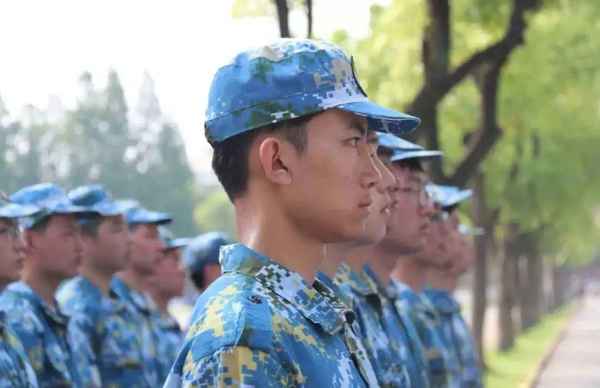 上海财经大学军训时间-上海财经大学军训要剪头发吗