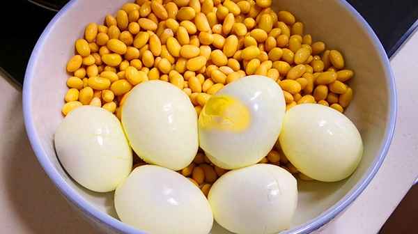 泡過(guò)的黃豆吃法大全炒菜_黃豆的18種做法