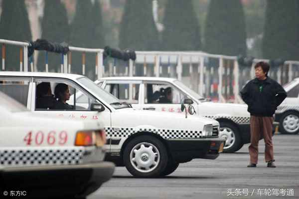 科二要多少分才算過-科目二補考費用