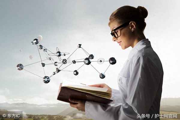 護士三年工作總結—護士三年工作總結范文