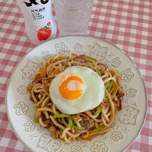 家常牛肉烏冬面的做法、牛肉烏冬面熱量高嗎