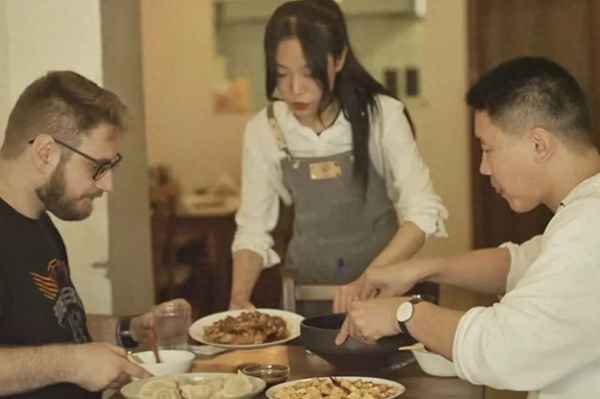 塞尔维亚一个月工资多少(塞尔维亚一个月工资多少人民币啊)
