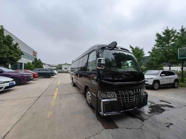 豐田考斯特12座商務車_豐田考斯特12座商務車什么