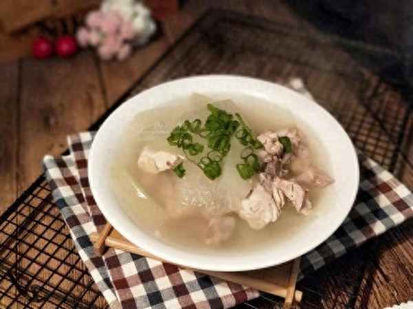 什么人不能吃冬瓜排骨湯—什么人不適合冬瓜