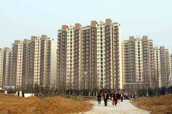 有房产证的回迁房能买吗;有房产证的回迁房能买吗北京