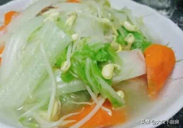 咸肉燉湯放什么好吃(咸肉燉湯放什么好吃呢)
