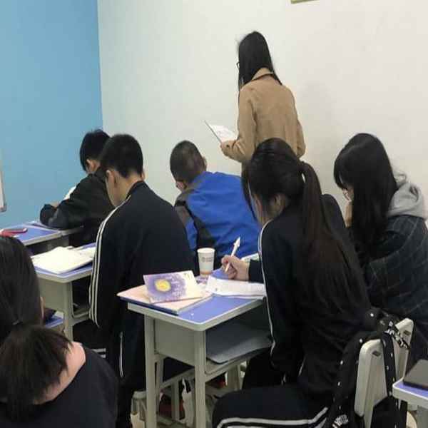 宏博教育培訓中心、博大教育電話