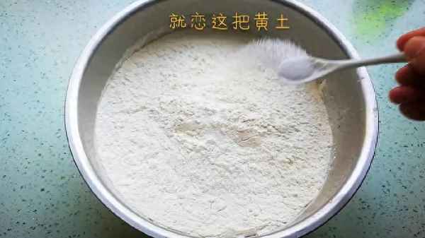莜面涼皮怎樣才能很薄(莜面怎么做又軟又筋道)