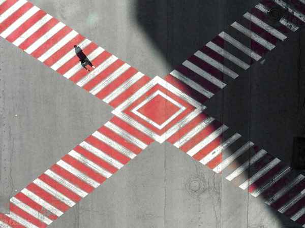 从此南北多歧路什么意思、君向潇湘我向秦的意思