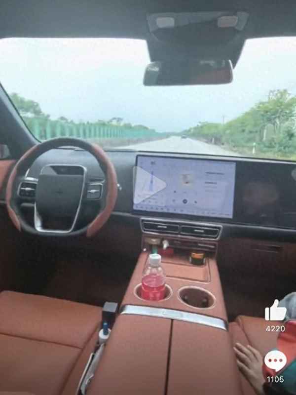無人駕駛的汽車—夢到坐無人駕駛的汽車