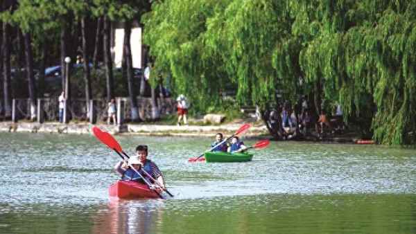 南北湖著名的三个景点(中国东南西北著名景点)