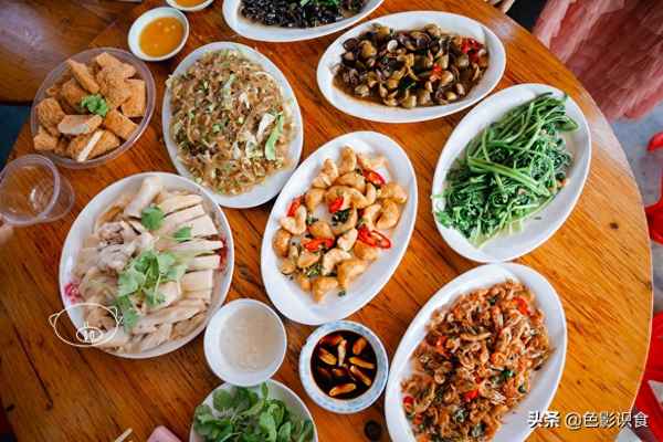鳳凰古城的特色美食—鳳凰古城的特色美食街在哪里
