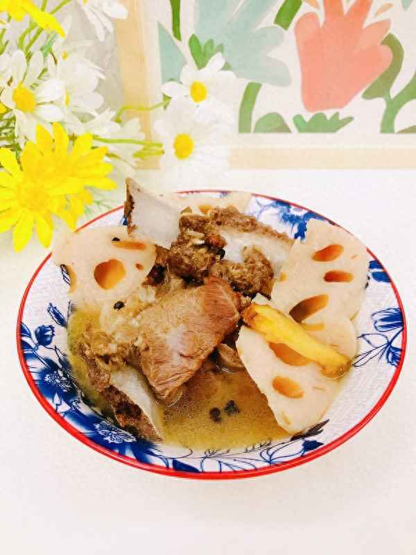 用藕燉排骨什么時候放藕、蓮藕燉排骨的做法和步驟