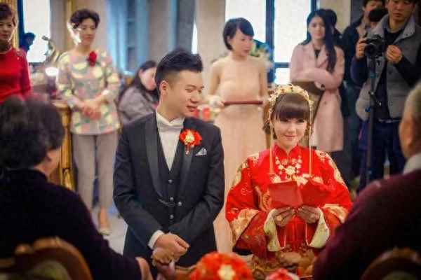 新娘给婆婆敬茶包多少钱红包,新媳妇给婆婆敬茶