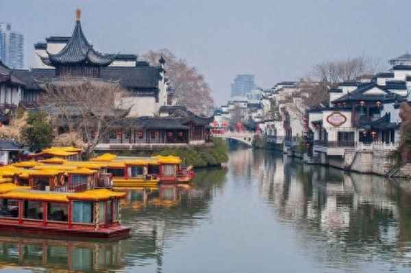 旧时王谢堂前燕表达什么感情、王谢堂前燕的故事