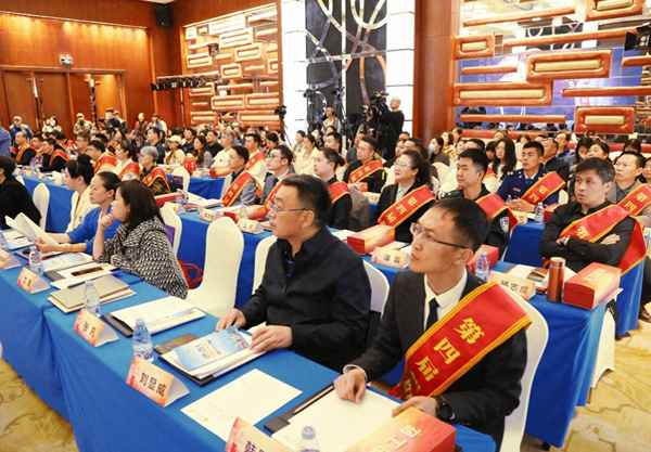 房產經紀大學、中國房地產經紀人大學的證書