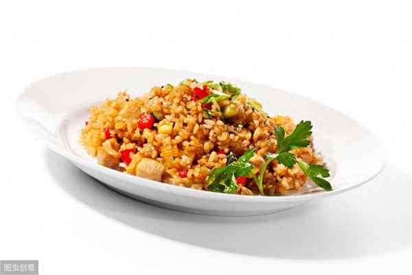 蛋炒飯?jiān)趺闯吹囊涣Ａ?蛋炒飯?jiān)趺茨艹吹牧Ａ７置?