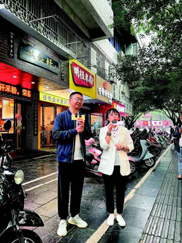 桂林口碑好的當地導游;桂林旅游當地導游口碑