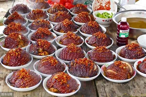梅干菜蒸走油肉怎么蒸_梅干菜燒走油肉