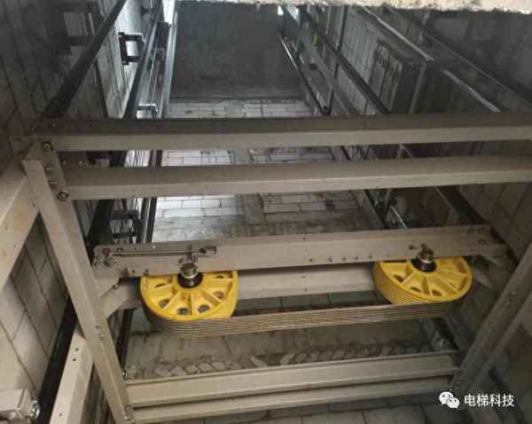 电梯安装过程中的事故_电梯安装出现安全事故
