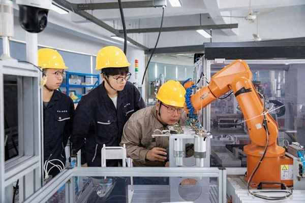 深圳行成教育;深圳成人學歷提升機構