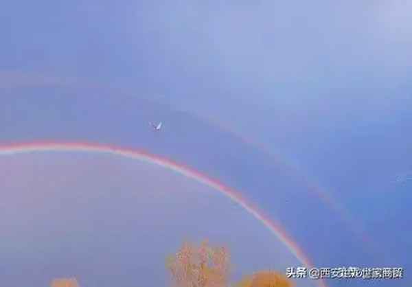下雨的有意境的短句子_秋天下雨的有意境的短句子