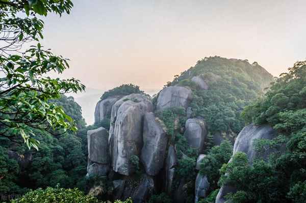 臺(tái)山景點(diǎn)排名第一的是,臺(tái)山旅游景點(diǎn)排名前十