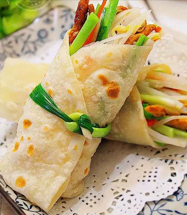 在家做春餅的簡單方法_在家自己做春餅的做法
