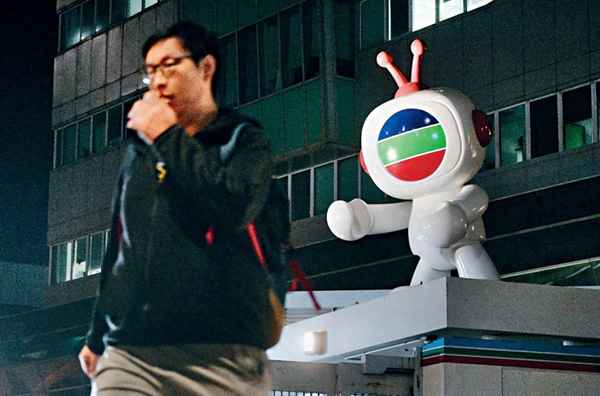 财经频道24,财经频道2女主持人照片