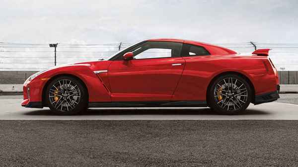 日產(chǎn)gtr2023款價(jià)格,平行進(jìn)口車報(bào)價(jià)2023最新