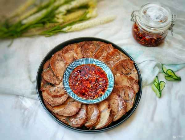 五香牛肉簡單做法(怎么在家煮五香牛肉)