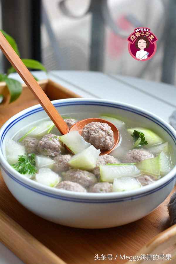 做羊肉丸子湯的肉餡怎么調—做羊肉丸子湯的肉餡怎么調才好吃