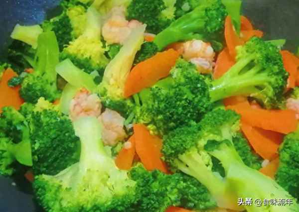 胡蘿卜和什么一起炒最好(胡蘿卜最佳搭配蔬菜)
