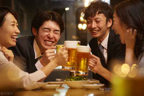 上臺自我介紹開場白-上臺自我介紹開場白和結束語