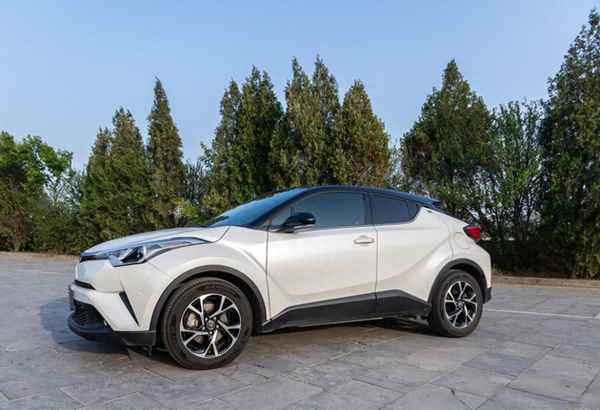 小車里面舊了怎么換新,舊車內飾怎么變新