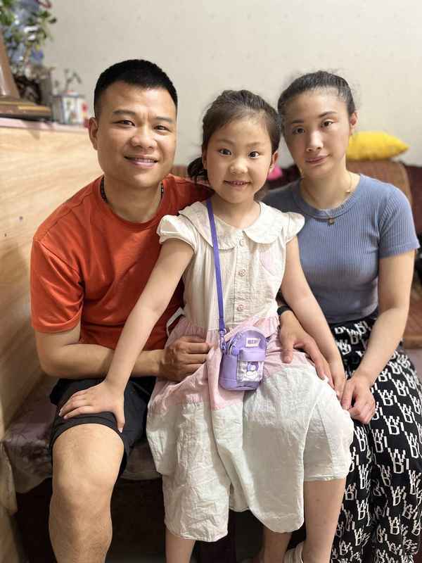 爸爸妈妈我爱你们手语视频;爸爸妈妈我爱你手势舞