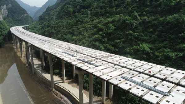 高速铁路桥梁设计特点_高速铁路桥梁的种类