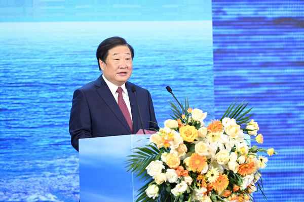 财经李七七(李七七放开吃)