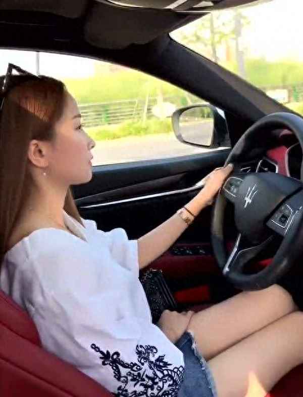粉色瑪莎拉蒂車型報價_粉色瑪莎拉蒂是什么型號